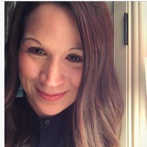 Meet your Posher, Myra